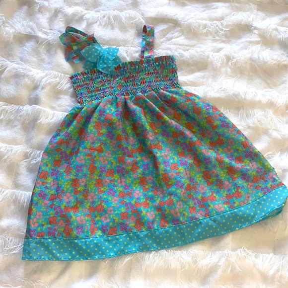 Floral tank - Picture 1 of 2